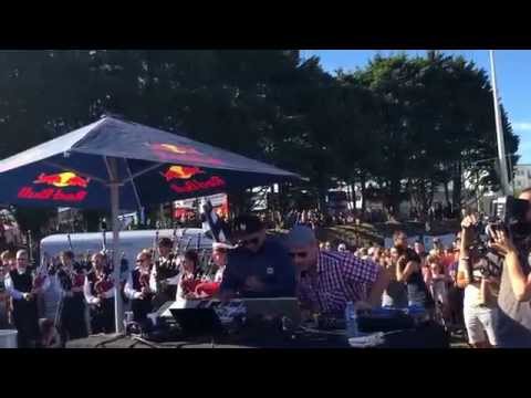 Red Bull Boom Bus 2015 : Samifati & Raymond Lazer Vs Bagad de Lorient , Acte II