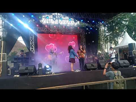 19Duapuluh feat Rila (Ambarilla) - Sampai Nanti Sampai Rambutku ini Putih