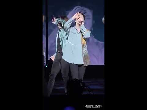 방탄소년단 (BTS) 191215 MAGIC SHOP 'Let Go' Stage Cam JIN focus