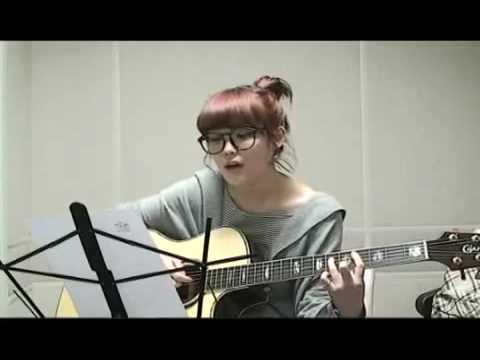 091218 IU (아이유) - Loving You (Acoustic Guitar Ver.)