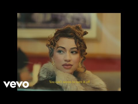 La Cassandra - By Your Side (Official Video)