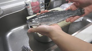 エリアトラウトで釣れた魚を捌いて、どうやって食べるか...