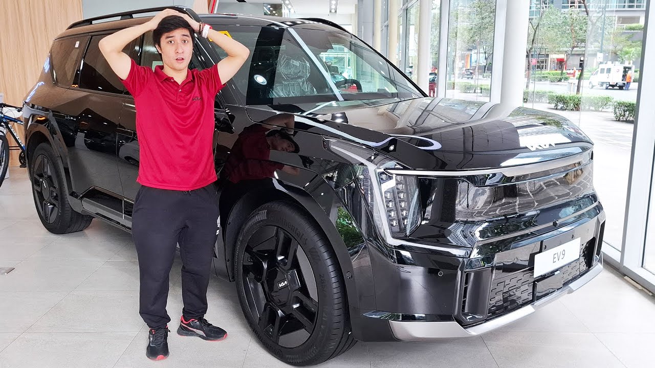 FIRST DRIVE!! 2025 Kia EV9 GT Line — The Most Premium Kia Ever Made! | John Agustin Scuderia