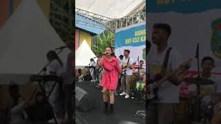 Download lagu desi tata goyang hot live kuliner banjarnegara mp3