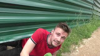 Горлають та жбурляють цеглу: харківську недобудову облюбували підлітки