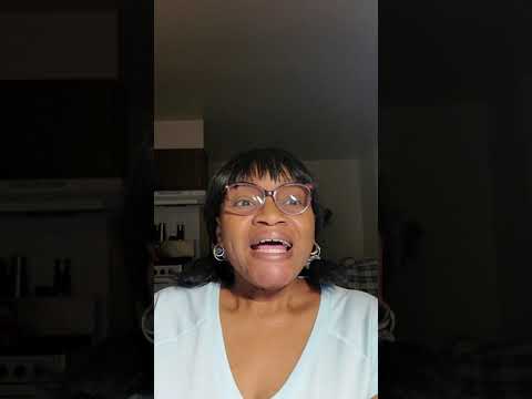 Self introduction. Je me presente. Nipa mi. Estoy presentando.