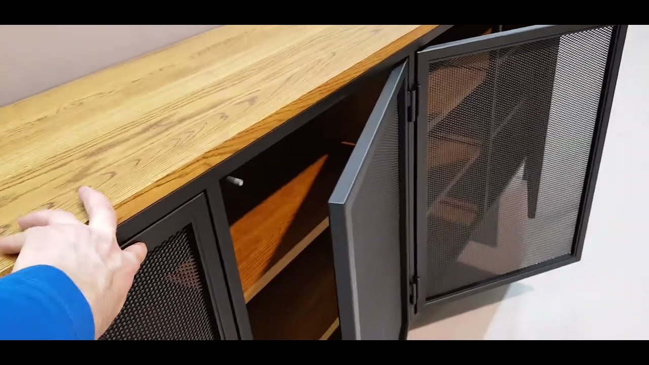 Komoda industrialna z siatką