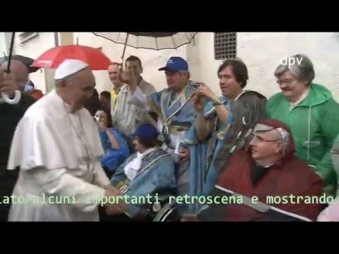Ernia del video di massaggio trattamento della colonna vertebrale cervicale Mal di pancia sul lato sinistro in basso nella parte bassa della schiena dà