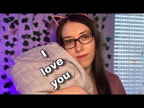 Asmr du übernachtest beim Girl, das obsessed mit dir ist