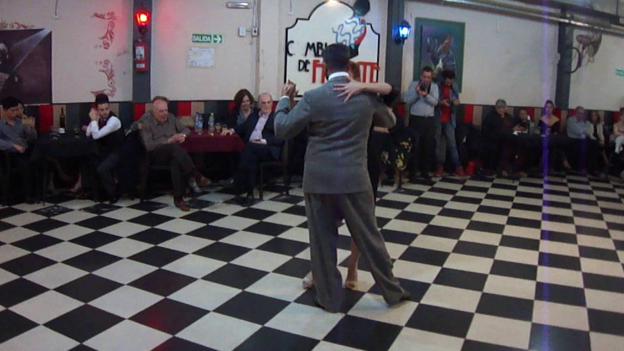 Sin Rumbo, bailan Paola Tacchetti y Andres Laza 1/2
