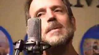 David Wilcox performs &quot;Start with the ending&quot; at WDVX