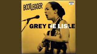 Grey Delisle - Usted video