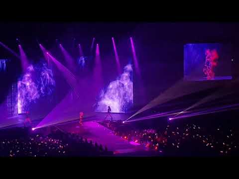 BLACKPINK LISA SOLO STAGE : SYDNEY AUSTRALIA