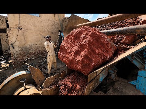 EXTREME JAM! ⚠️ This Massive Boulder Nearly Broke the Machine!
