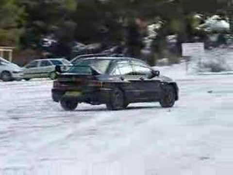 Ronds sur la glace ext