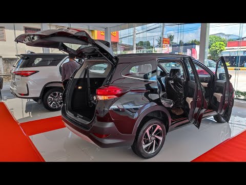 NEW Toyota rush 2024 1.5L black Color / review interrior and Exterrior