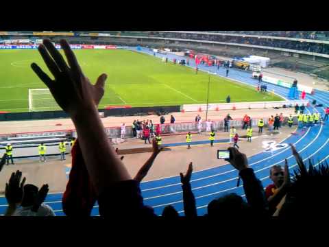 Ringraziamento finale tifosi del Lecce 2011 A VERONA , CHIEVO LECCE 0-1