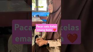 Download lagu Enaknya punya pacar satu kelas 🤭 #pov #bucin #sekolah mp3
