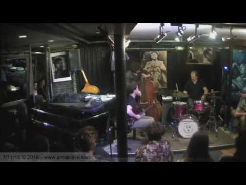 Ari Hoenig Trio at Smalls Jazzclub - Boplicity