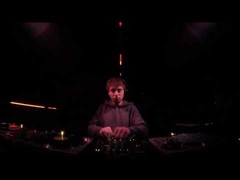 7HS DE VINILOS TECHNO / Guido Sartoris (dia 2)