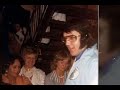 In 1976  Elvis Presley was walking to the stage -Elvis Stopped and what Elvis said to the fan.