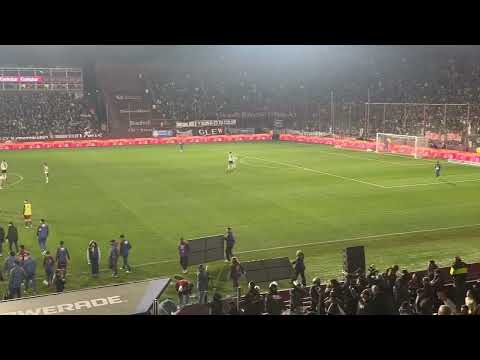 "40.000 hinchas de Lanús en el ampare 1 a 1 ante River" Barra: La Barra 14 &bull; Club: Lanús &bull; País: Argentina