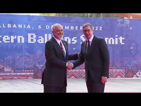 Top News - Tensionet në Kosovë!/ Euractiv- Shqipëria në pozitë të vështirë ndaj Serbisë