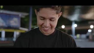 Download lagu Takadia Tuhan Pinki prananda & Anggek offcial ) musik video Decky Ryan  mp3