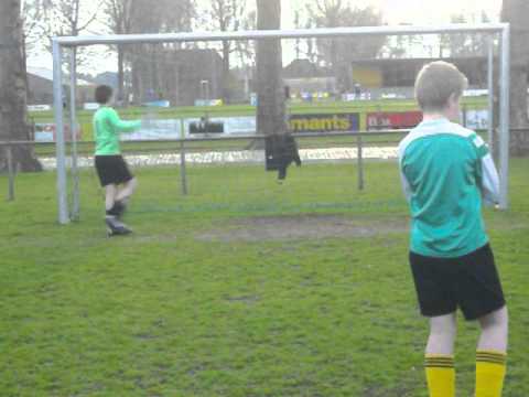 Reusel Sport E7 - V.V. De Valk E5 ( 2 - 0 ) Deel 6