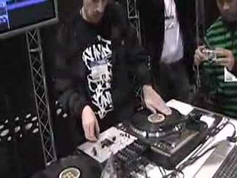DJ Troubl on Mixvibes at NAMM 2008 pt2