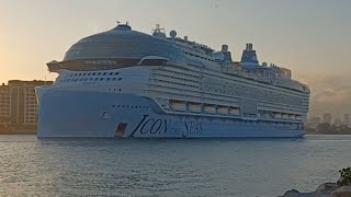 241 Cruise ship Icon of the Seas Takes Holidays From Christmas Departing Port Miami