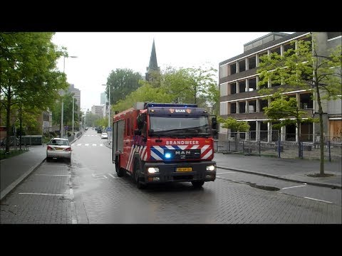 PRIO1 TS23-1 naar melding van een gebouwbrand in Rotterdam