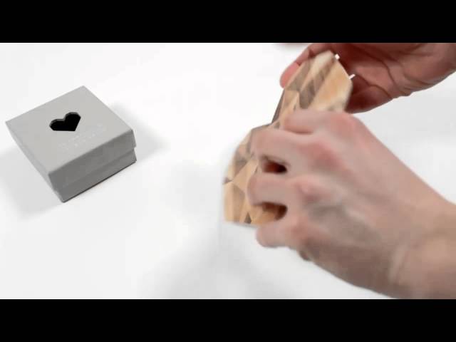 Vídeo relacionado con Transparent Gift Puzle Madera Personalizado Corazón con Frases. Rompecabezas Piezas de Madera para Parejas. Regalos Originales para Mujer y Hombre. Regalos Personalizados San Valentín, Aniversario