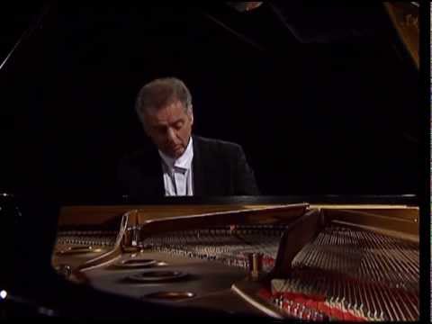 Barenboim play Bach's Goldberg Variations