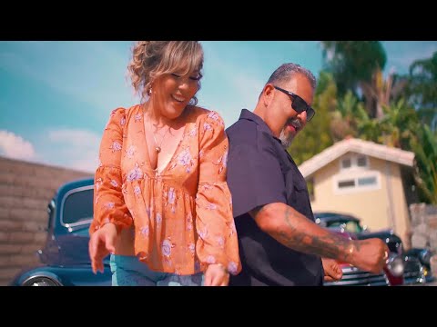 Pepe Marquez & Miriah Avila - Gimme Little Sign [Official Video]