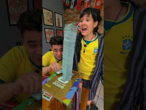CAIU A TORRE DE FIGURINHAS DA COPA !!! #shorts #shortvideo #शॉर्ट्स