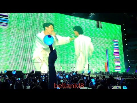 211127 (DNA) BTS 방탄소년단 Permission on Stage LA concert fancam Day 1