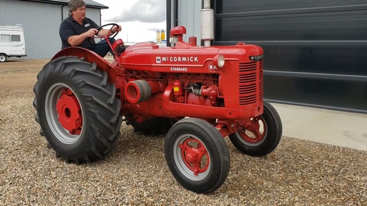 Tractor: 1951 McCormick W4 ~ 24hp Draw Bar & 26hp Belt