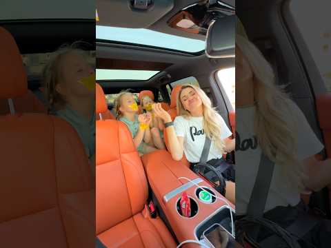 How do u cope with twins? 👯#shorts #comedy #usa #uae #germany #australia