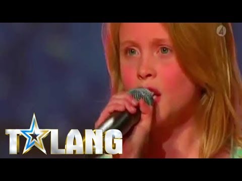 Zara Larssons first TV performance - Sweden's Got Talent 2008