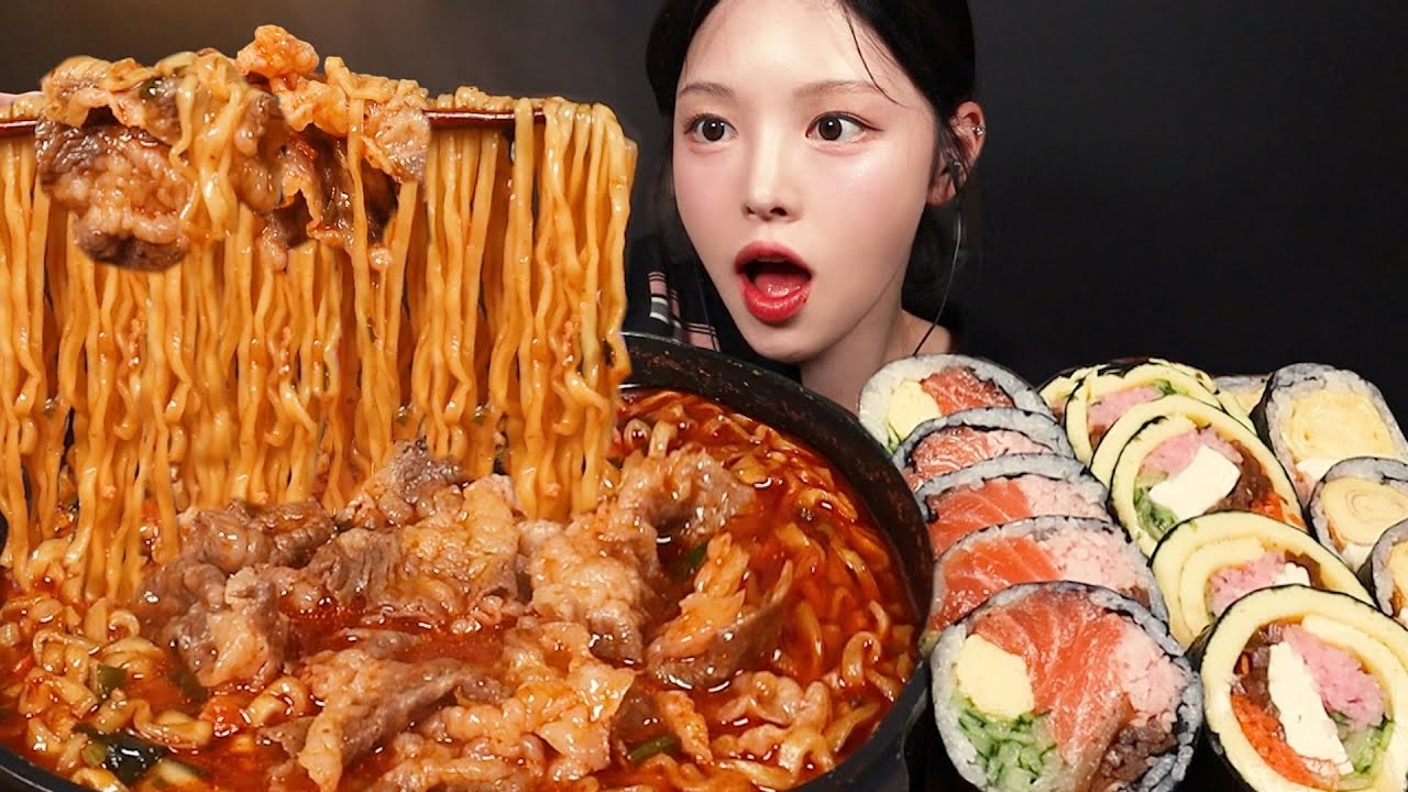 SUB)뜨끈칼칼 차돌라면 먹방!🍜계란김밥에 매운김치까지 진짬뽕 꿀조합 Spicy Ramyeon with Gimbap Mukbang ASMR