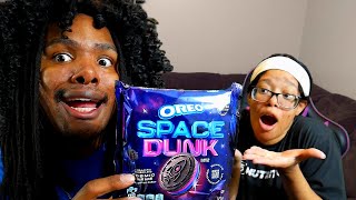 Limited Edition Space Dunk Oreos Food Review