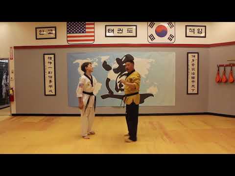 Elite Taekwondo Hadley - One hand shoulder grab