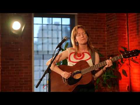 Orla Gartland - "Why Am I Like This?" | Live at The Orchard