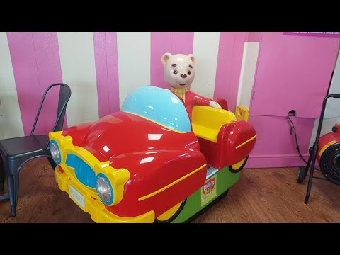 2000s Jolly Roger Standard Rupert Bear Kiddie Ride