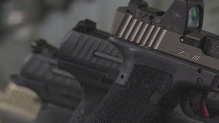 Man killed inside Carrollton, Kentucky gun store