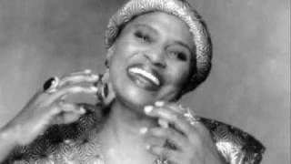 Mariam Makeba - Cause We Live For Love