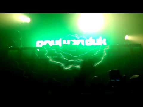 Paul Van Dyk @ New City Gas - Paul Van Dyk & Roger Shah feat. Daphne Khoo - Louder & ID#3