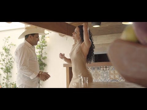 ROBÉRIO E SEUS TECLADOS E DAYANE - NOSSO CASO JÁ ERA