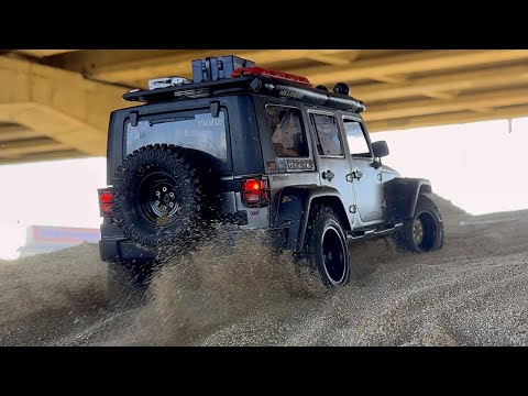 1/10 Scale Newbright Jeep Wrangler Rubicon SCX10II Off-road Driving Traction Board Action 4X4 RC Car